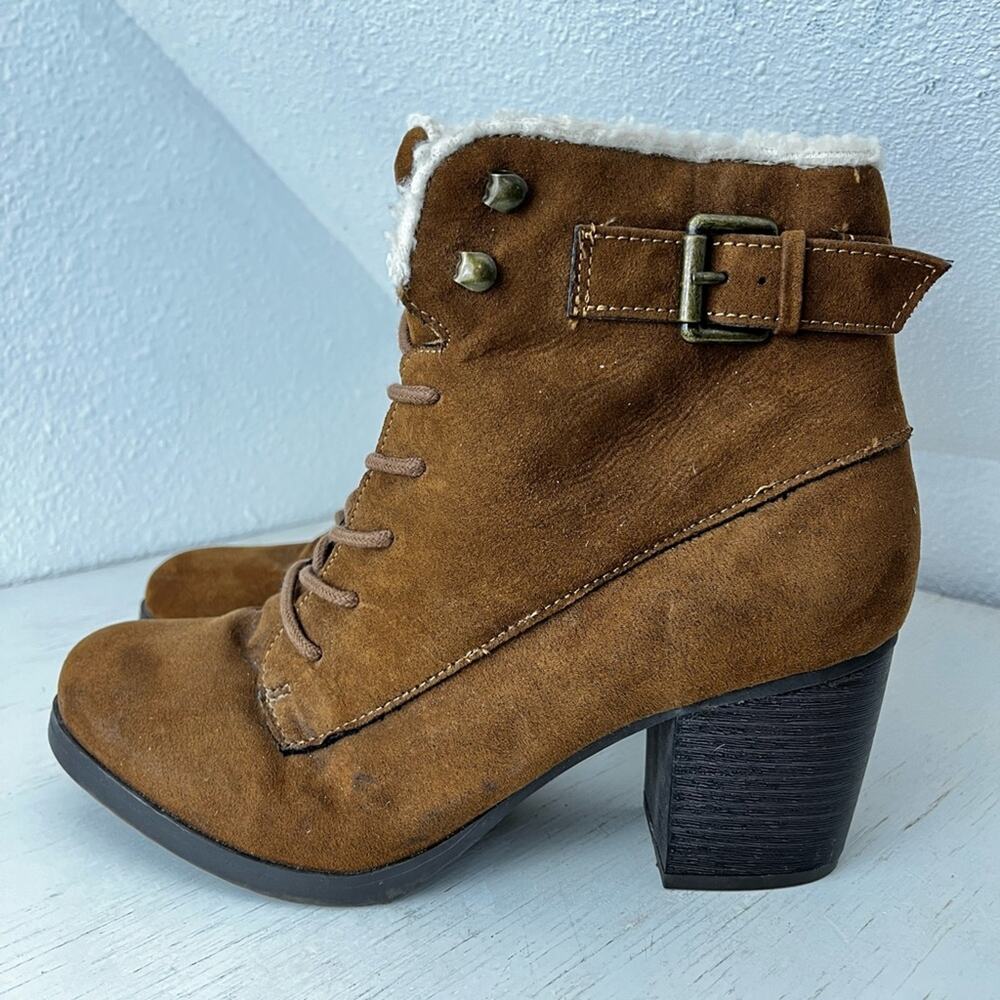 Me Too brown faux suede shearling lace up heel boot size 10